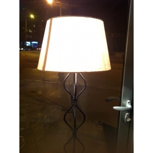 Podna lampa